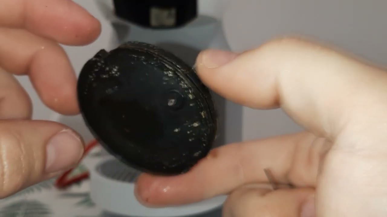 TUTORIAL Desatascar cualquier Cafetera Dolce Gusto. (Español)