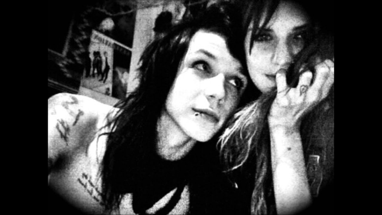 Juliet Simms and Andy Biersack Love Story