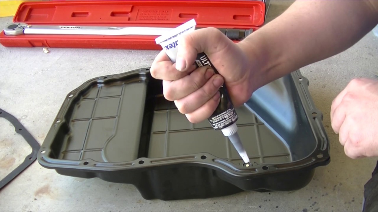 WK (2005-2010) V8 Jeep Grand Cherokee: How to service your transmission / swap transmission pan