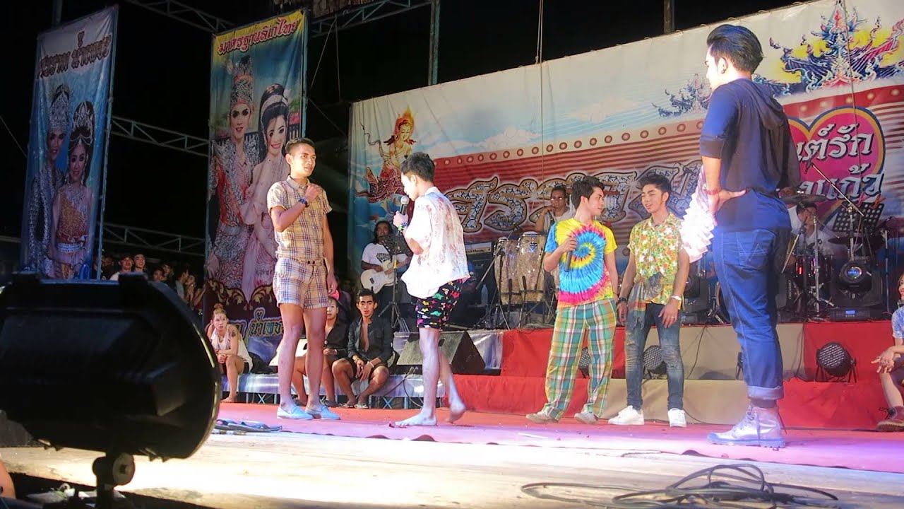 รองเท้าเต้นได้