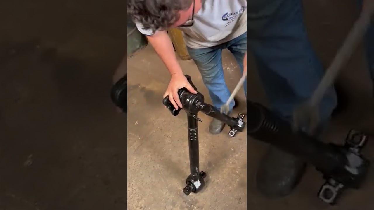 Tirante v do volvo de regulagem chama no zap temos a pronta entrega 16994247807