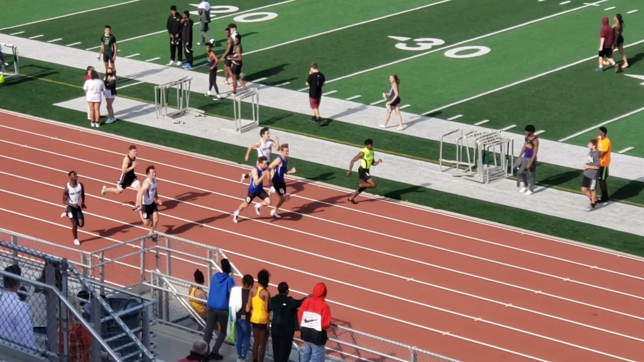 100 m dash, 10.80 for 1st place, Jerry Crews Invitational, 4.9.2021