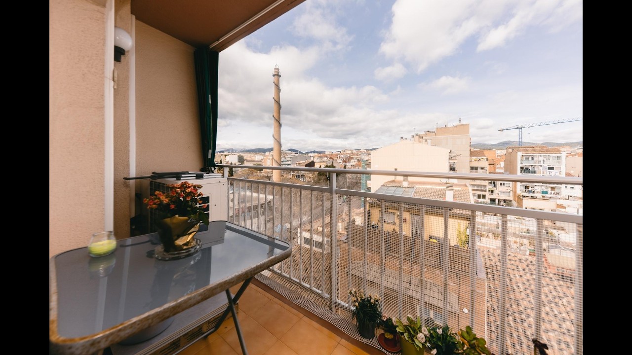 ZF4006 AMPLIA VIVIENDA CON DOS TERRAZAS, 4 DORMITORIOS Y 2 BAÑOS, A 5 MIN DELS FERROCARRILS CATALANS