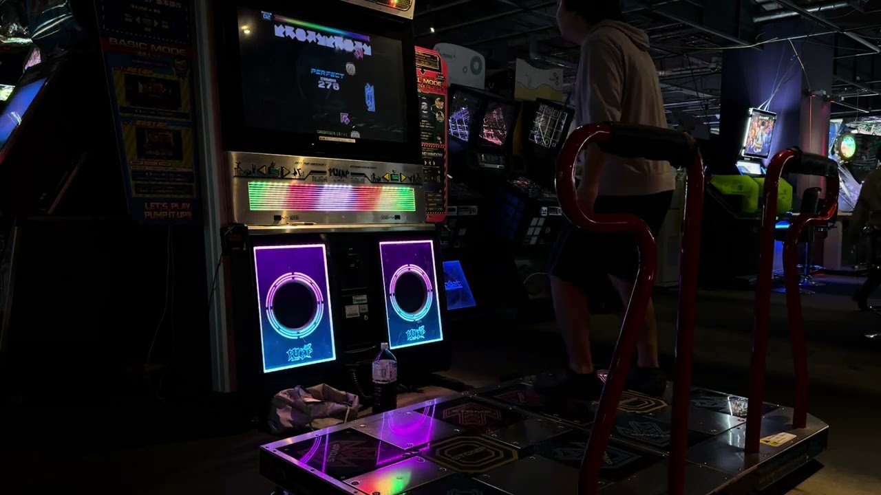 [PIU] D12 Leakage Voltage SSS double [Pump It Up]