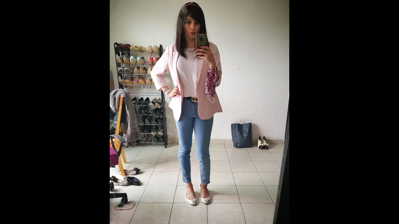 Crossdresser in jeans & heels | Isa Alessandra