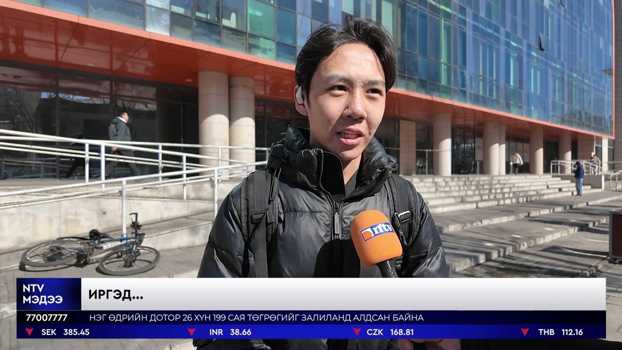 Зарим хэрэглэгчид дагагчийн тоогоо нэмэхийн тулд ил задгай зураг нийтлэх, маргаантай эсвэл...