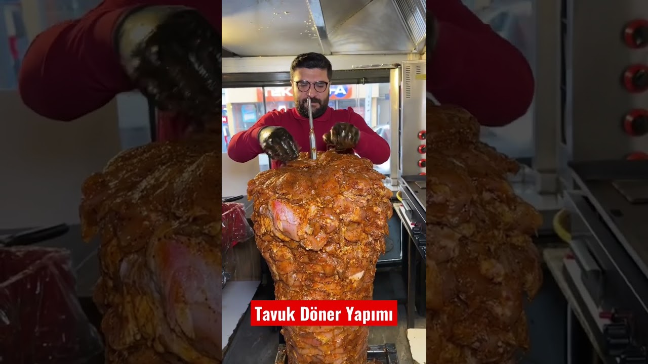 Tavuk D&ouml;ner Yapımı . Tavuğun şişe takılışı ve d&ouml;ner yapımı #d&ouml;ner #d&ouml;neryapımı #tavukd&ouml;ner