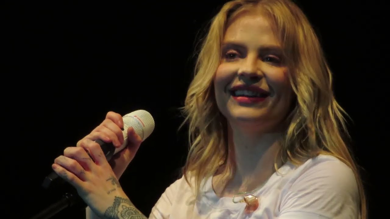 Luísa Sonza fala sobre a música Chico - Tour Escândalo Íntimo - Porto Alegre - 29/09/2023