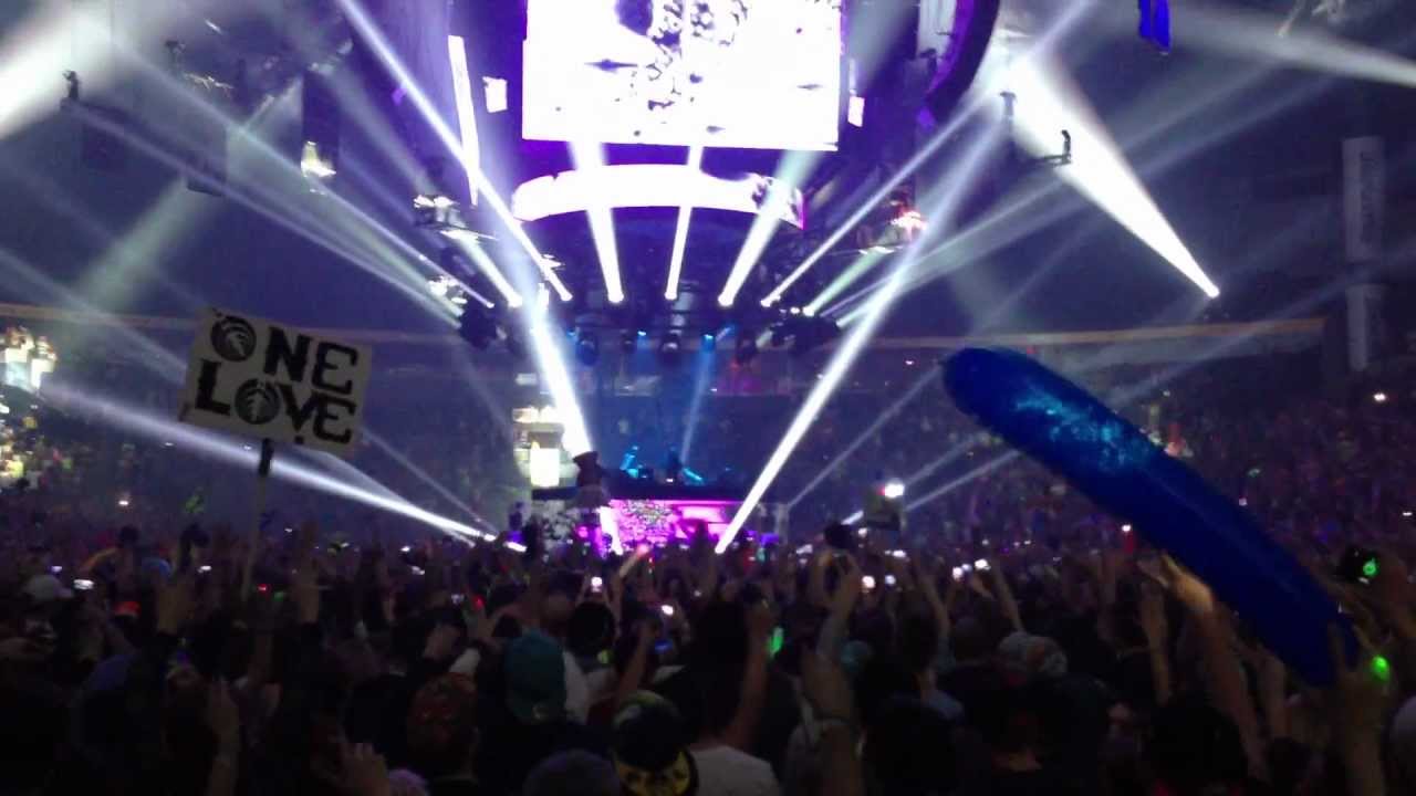 Bassnectar 360 NYE 2013 - Hide & Seek (Imogen Heap), Lights (Ellie Goulding), Butterfly (Mimi Page)