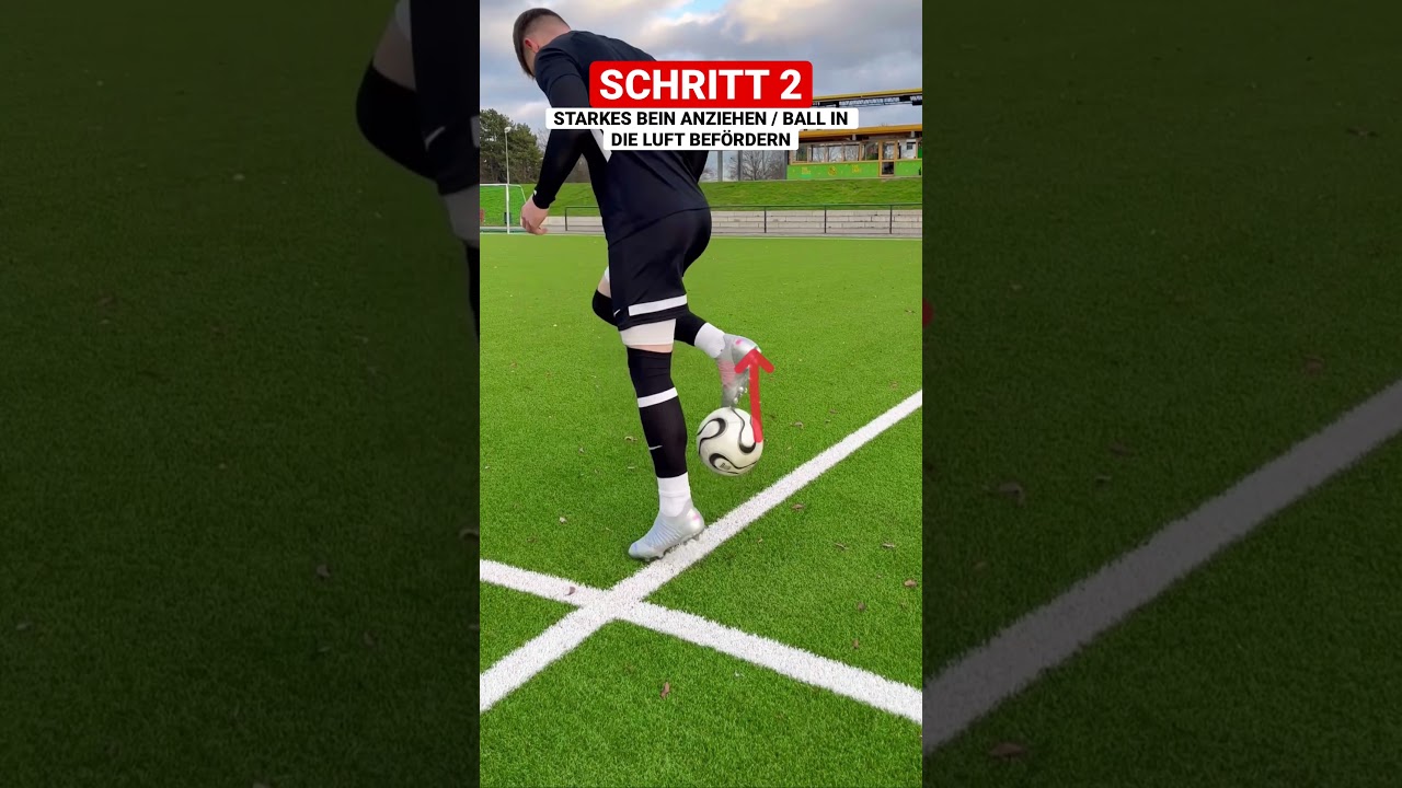 SO LERNT IHR DEN THIAGO FLICK!⚽️🚀 #fussball #tipps #tricks #tutorial #shorts