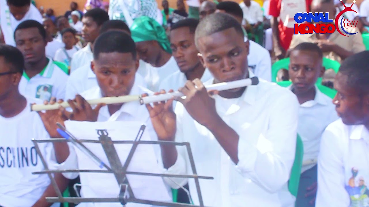 FLUKI MATETE A PESI LOKUMU NA MAMA MUILU BINO MOKO BOLANDA