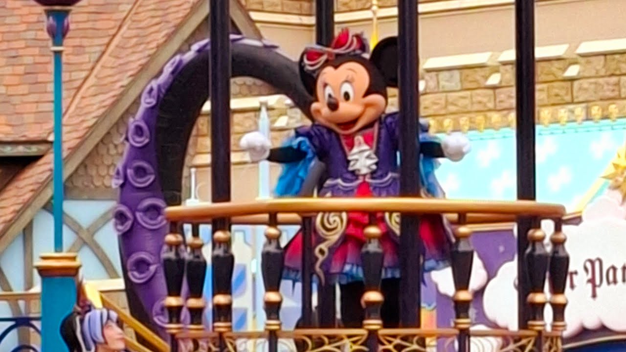 The Villains Halloween into a frenzy Parade opening day , Tokyo Disneyland Haloween Spectacular 2024