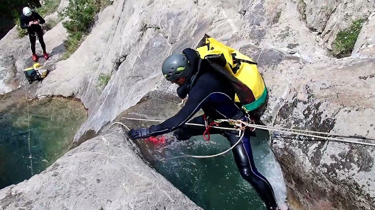 Ravin de Peyron Roux - Ancelle - Champsaur Hautes-Alpes 05