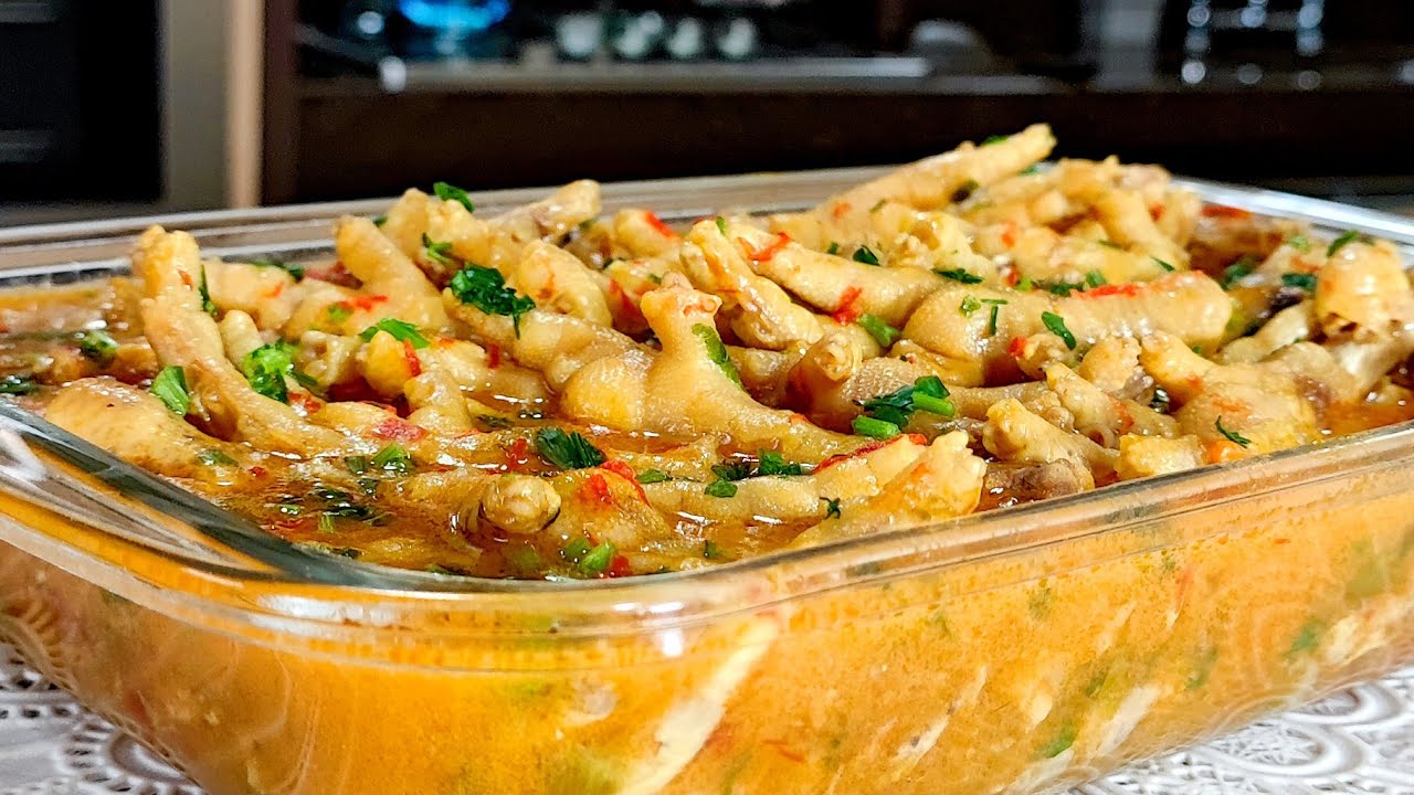 PURO COLÁGENO-PÉ DE FRANGO ENSOPADO-Receita simples e saborosa