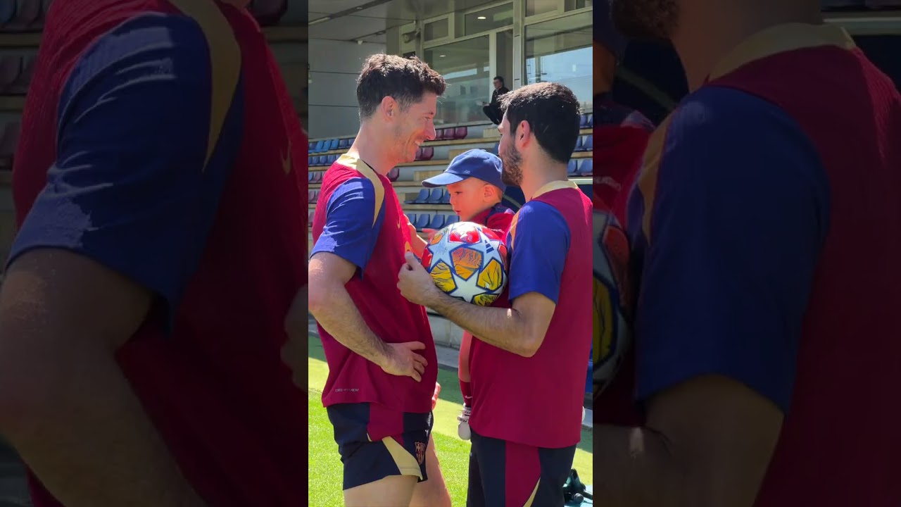 G&uuml;ndo with his son 🫶 #fcbarcelona #gundogan #shorts
