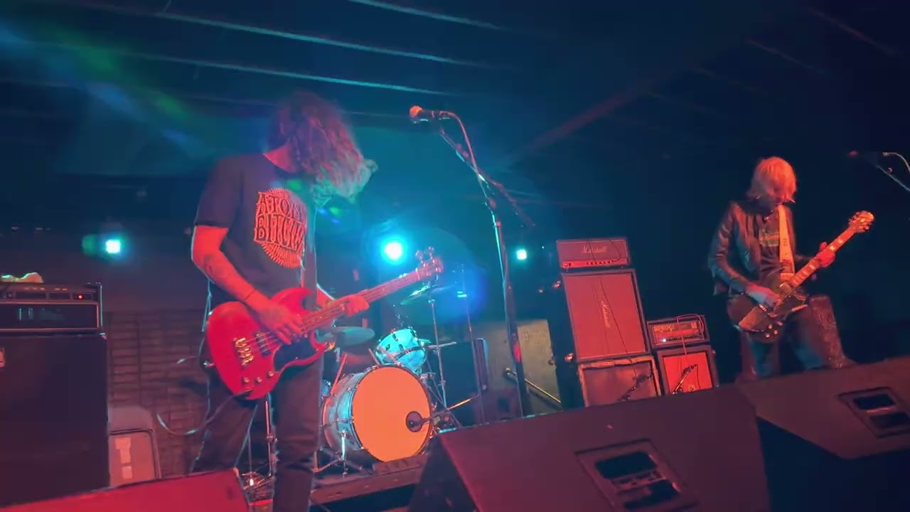 Nebula - The Dagger - Live