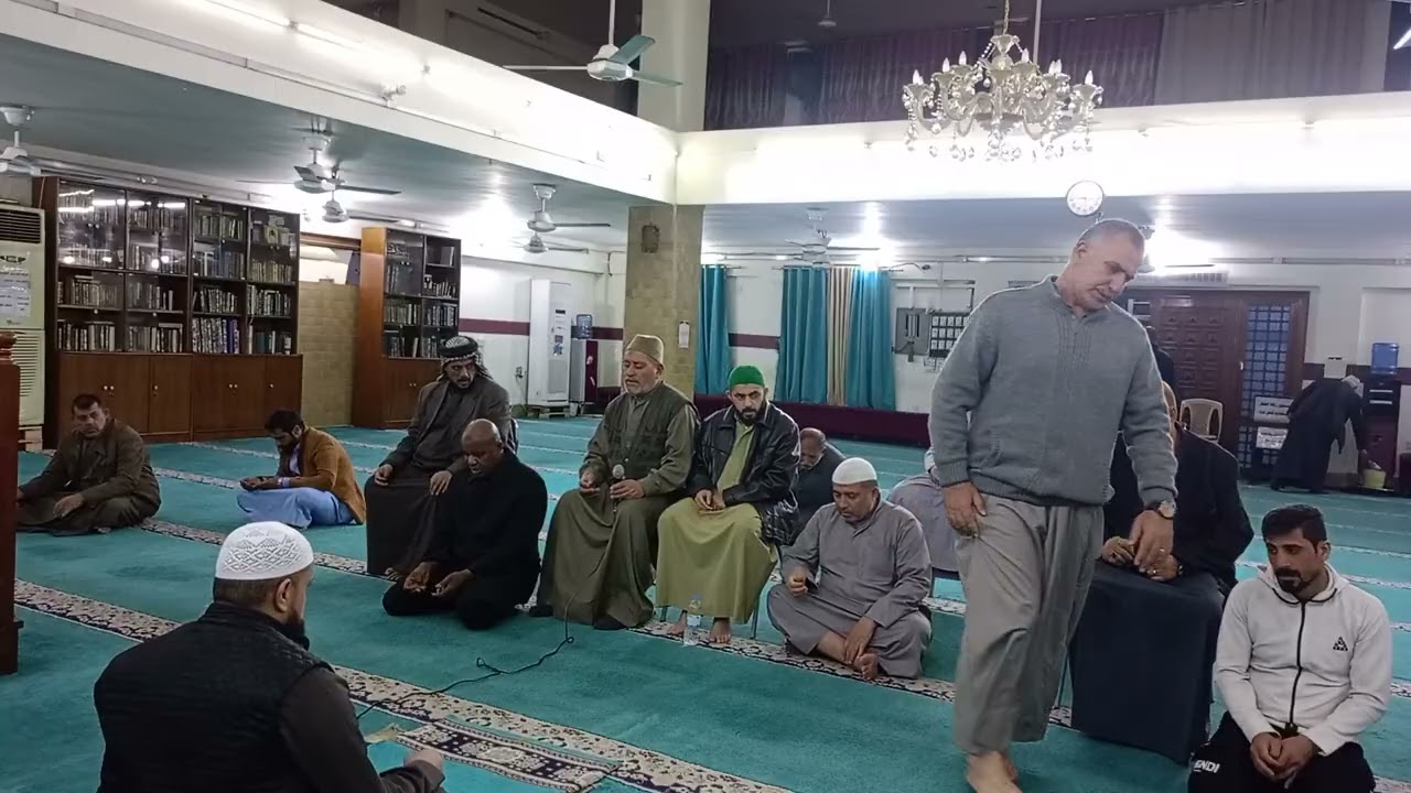  6رقم 5#3#2026 صلاه تراويح في شهر رمضان يوم 16جامع عرفات كان أمام الصلاةدكتور حيدر هادي العودة رفاعي