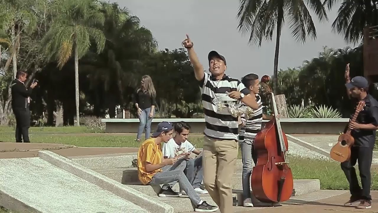 El Manisero (video oficial) - Los Beethoveanos