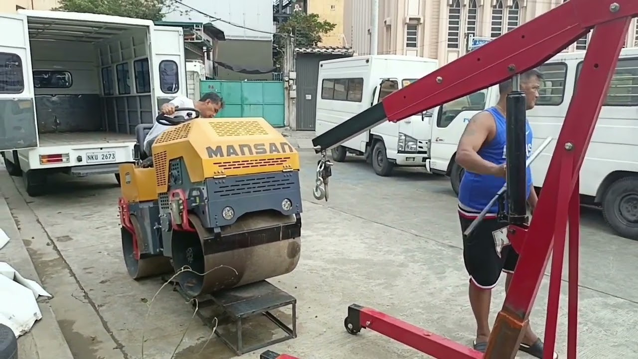 Nag-drive ng pison si Idol #mechanic #roadroller 
