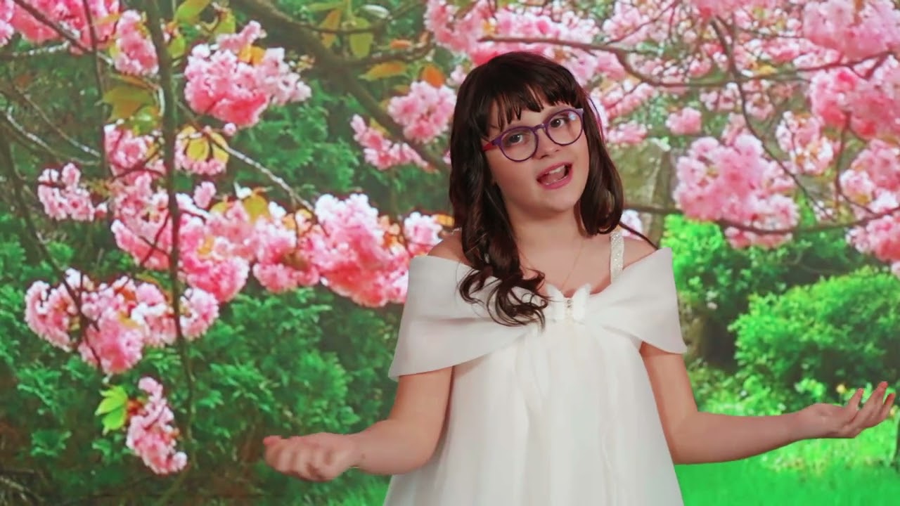 Giulia Druta - Stai langa mine mama (cover)
