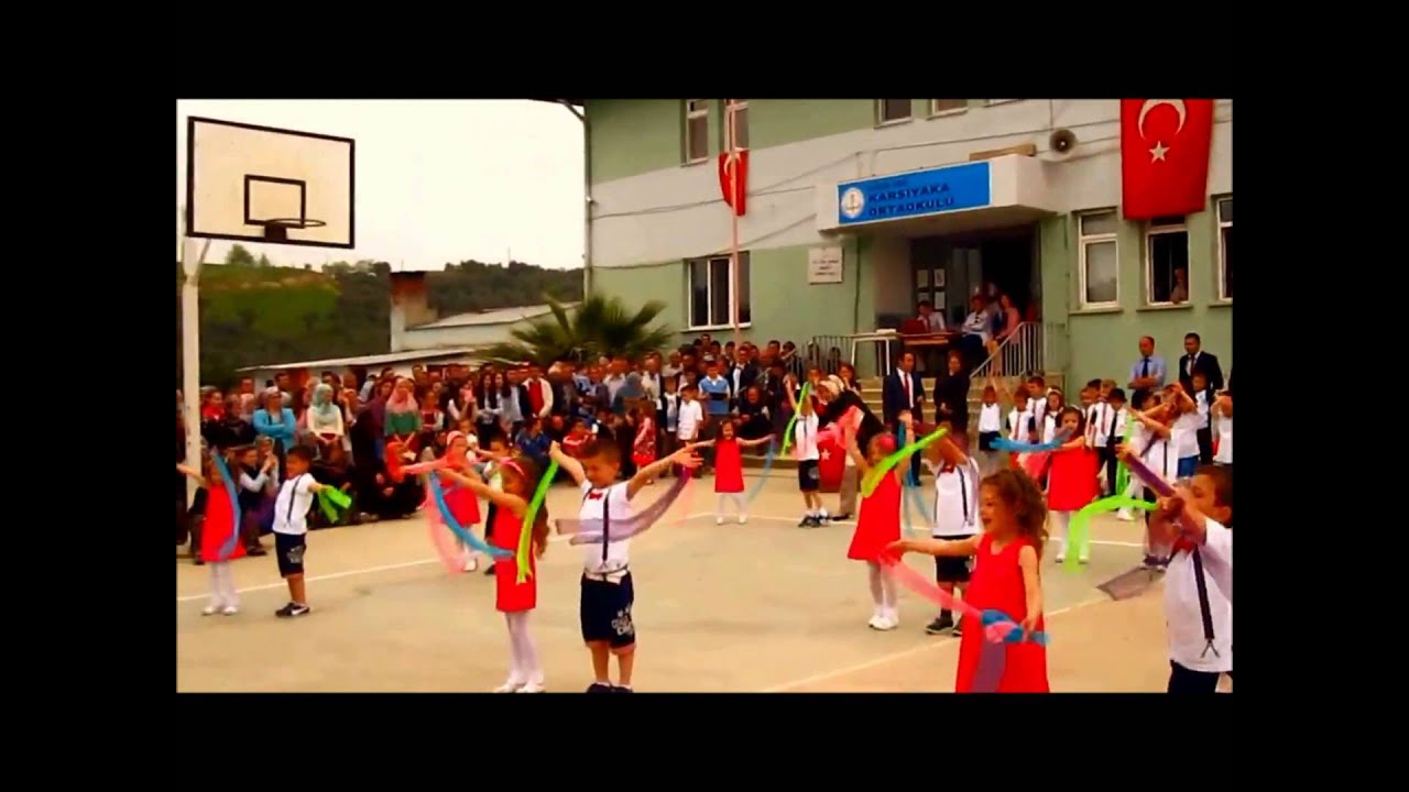 Türkiye'de ilk yapılan BUM BUM BOLE  GÖSTERİSİ Hint Dansı / 23 NISAN