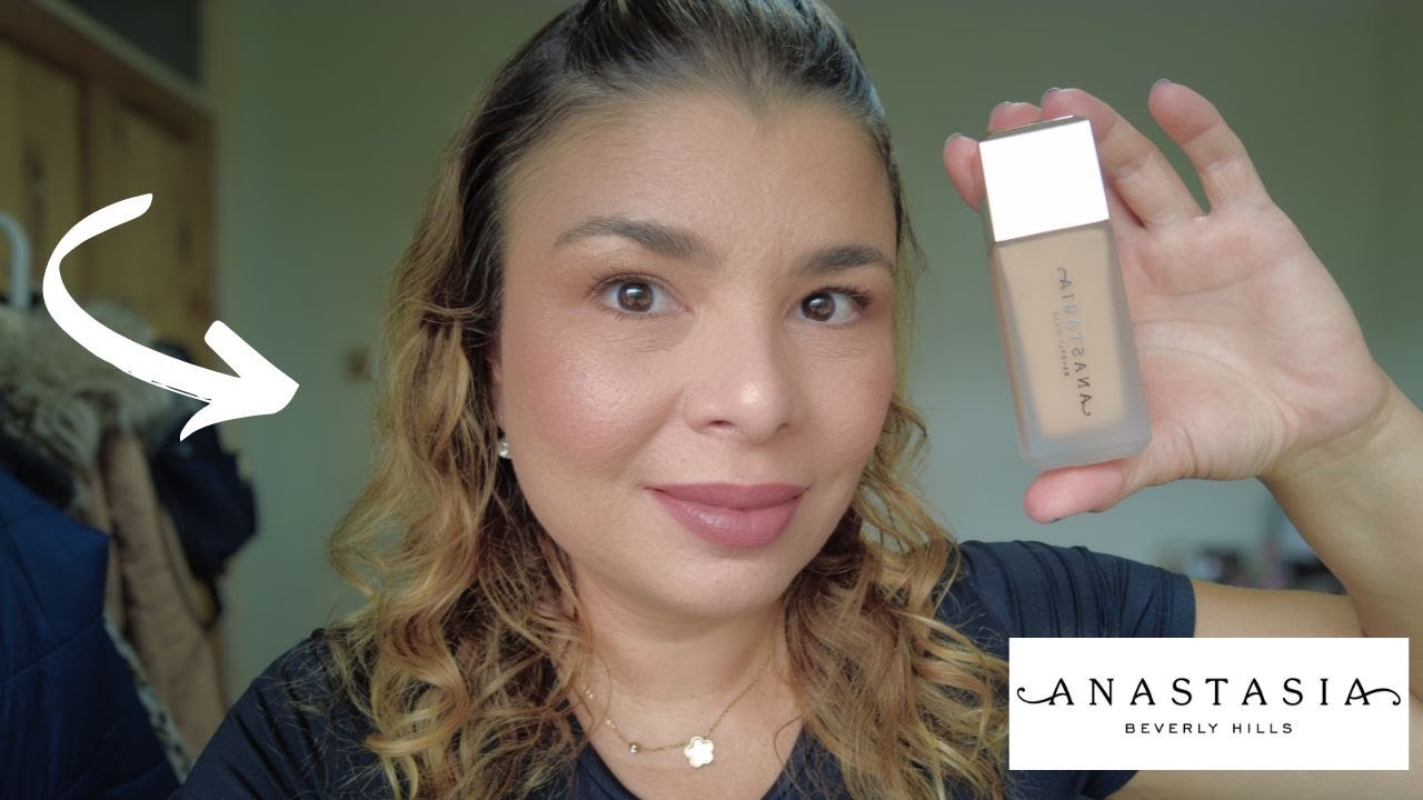 TESTEI A NOVA BASE DE ANASTASIA BEVERLY HILLS | IMPECCABLE BLURRING SECOND SKIN MATTE