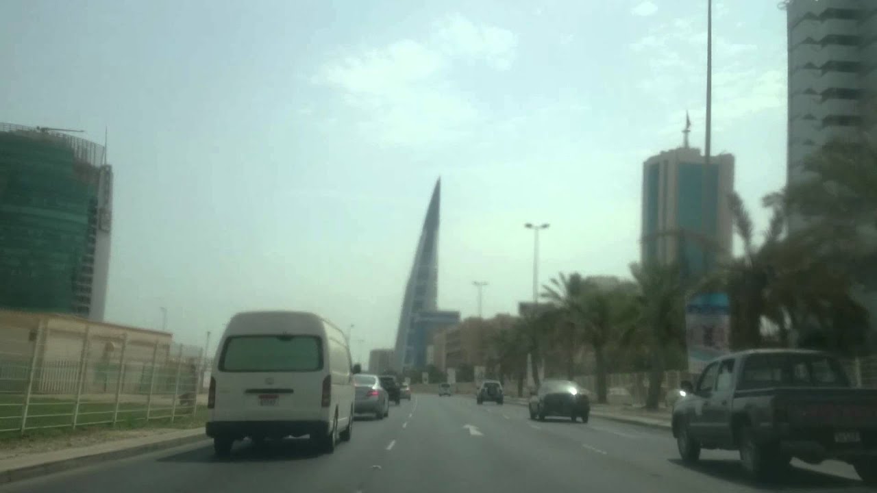 جولة في مملكة البحرين من جسر الملك فهد الي المحرق سوق الحلوئ