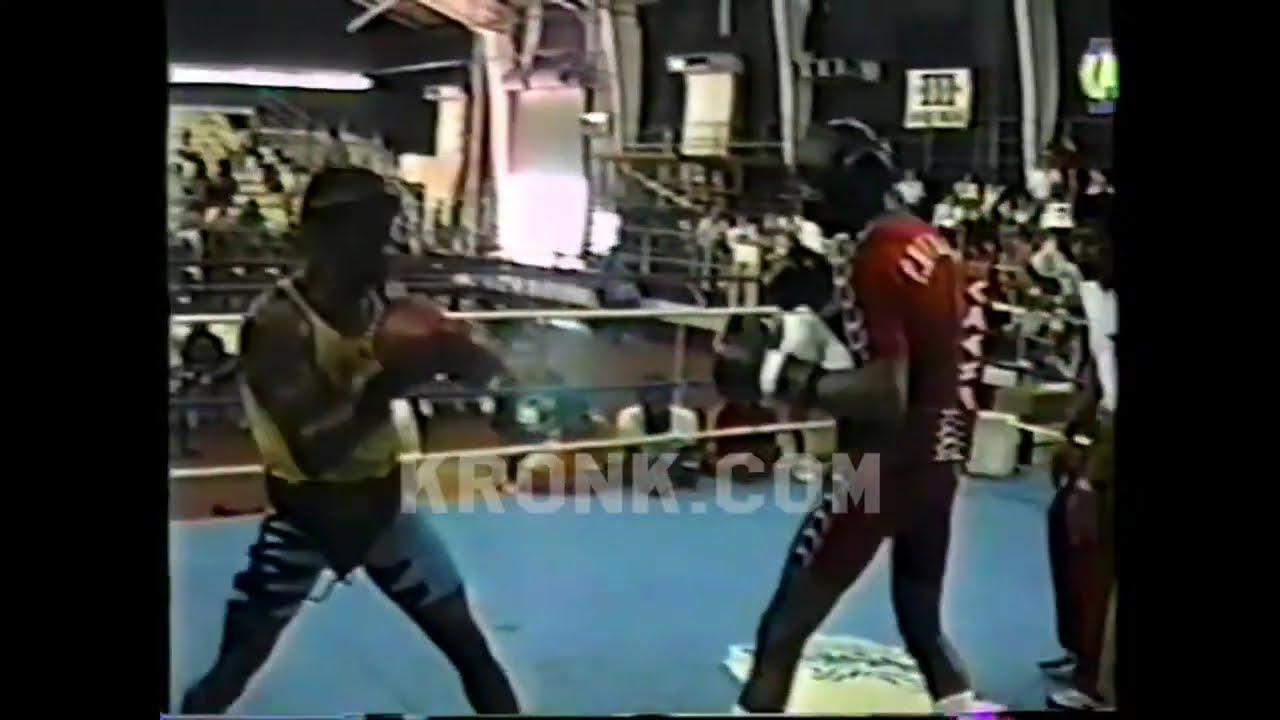 Thomas Hearns sparring at Caesars Palace for Sugar Ray Leonard rematch.