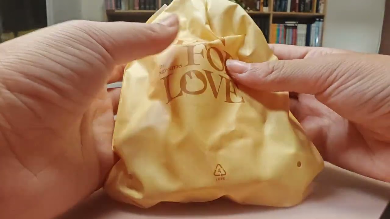 unboxing labubu