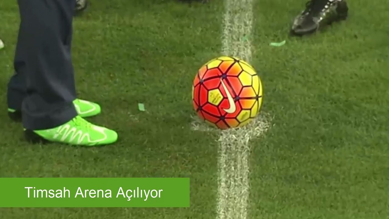 Cumhurbaşkanı Erdoğan Bursaspor Timsah Arena Stadı'nda Başlama Vuruşunu Yaptı
