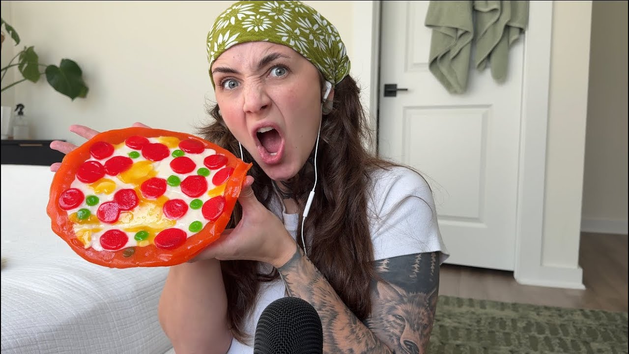 ASMR| CHEWING WORLDS BIGGEST GUMMY PIZZA