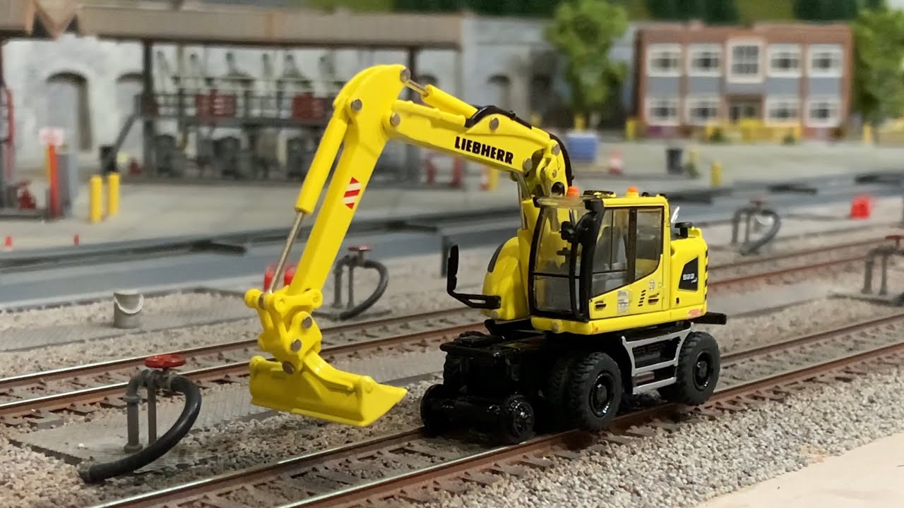 Schuco liebherr A922 road rail excavator 1/87 scale
