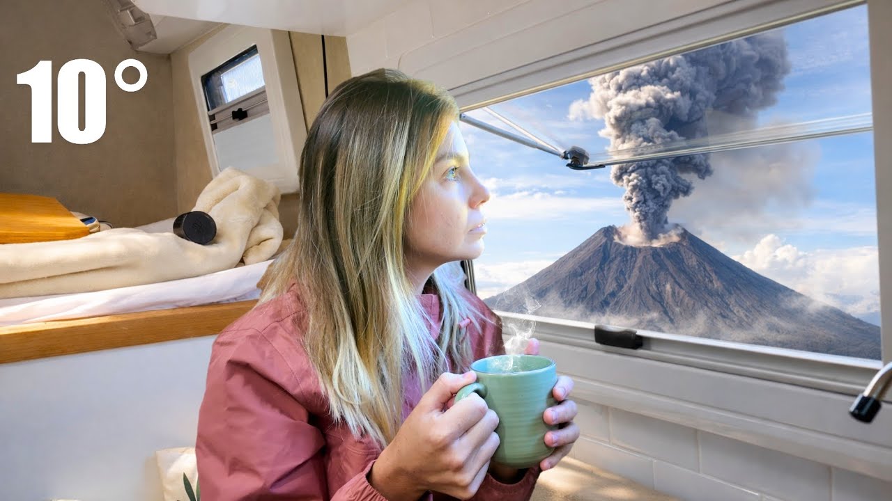 Uma noite gelada em cima de um VULCÃO ATIVO na Costa Rica 🌋