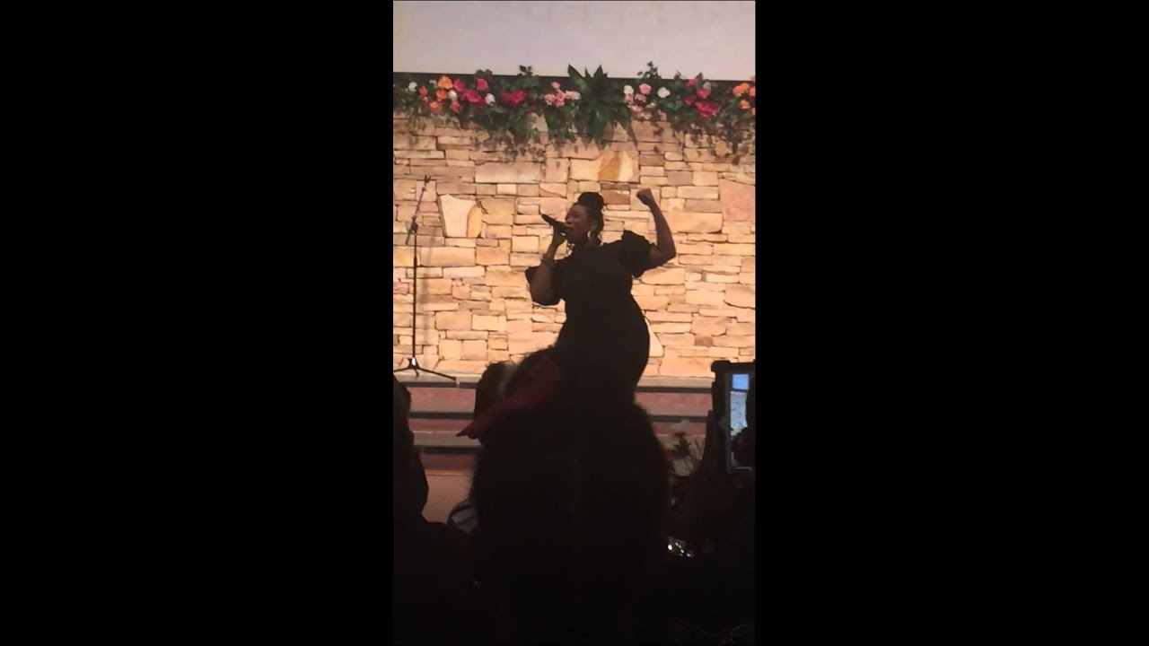 Kierra Sheard 