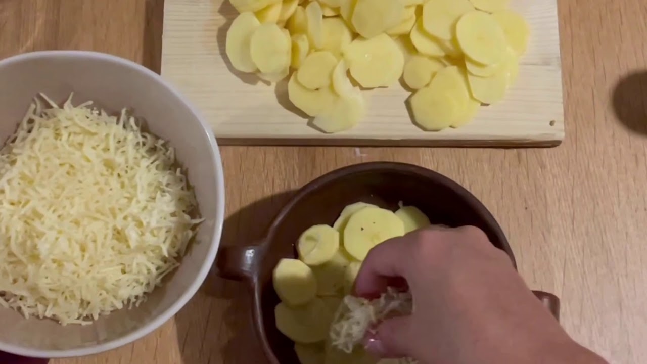 Atelier de cuisine : gratin dauphinois au micro-ondes réalisé par Isidora