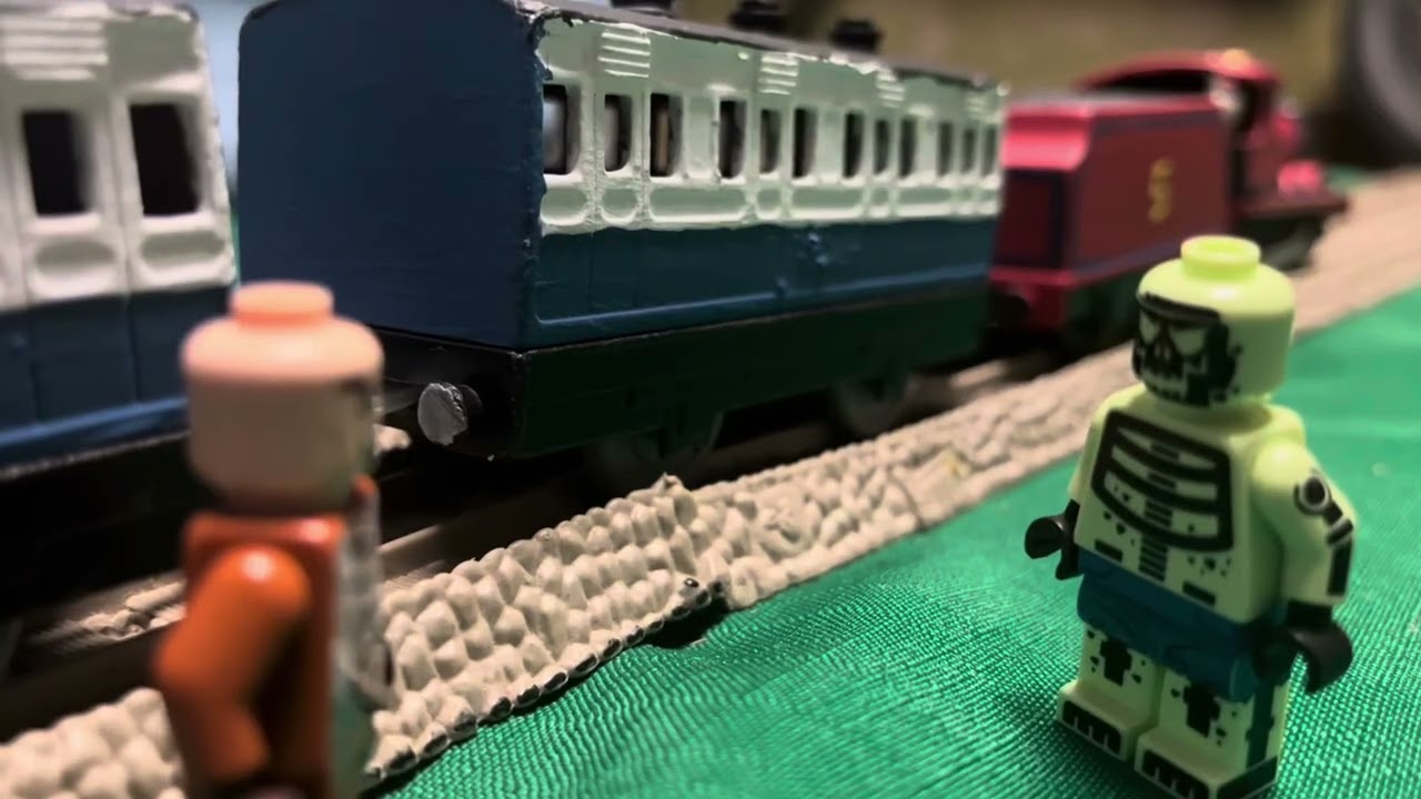 The railway series James, the red engine ￼