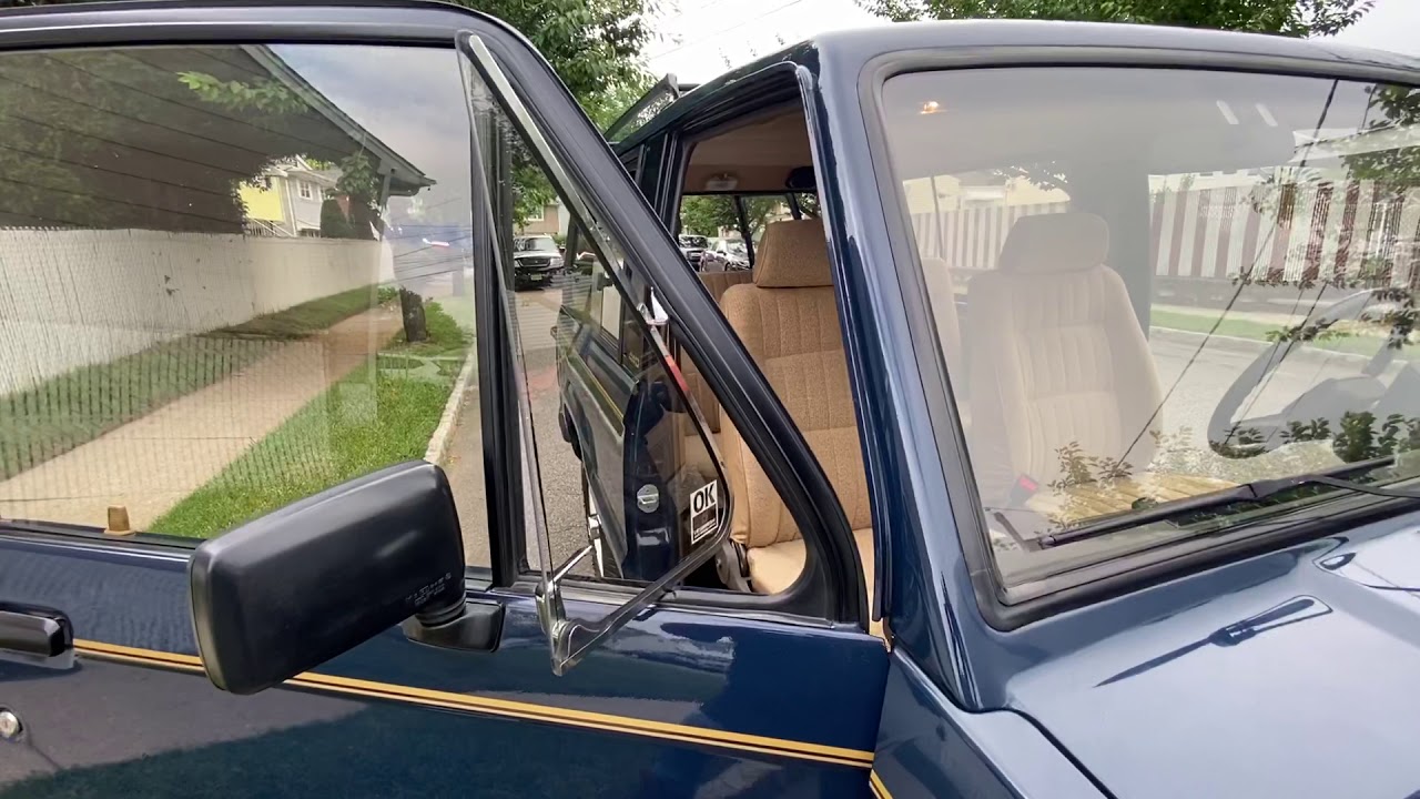 1986 Isuzu Trooper II 39k Miles / Turbo Diesel Interior