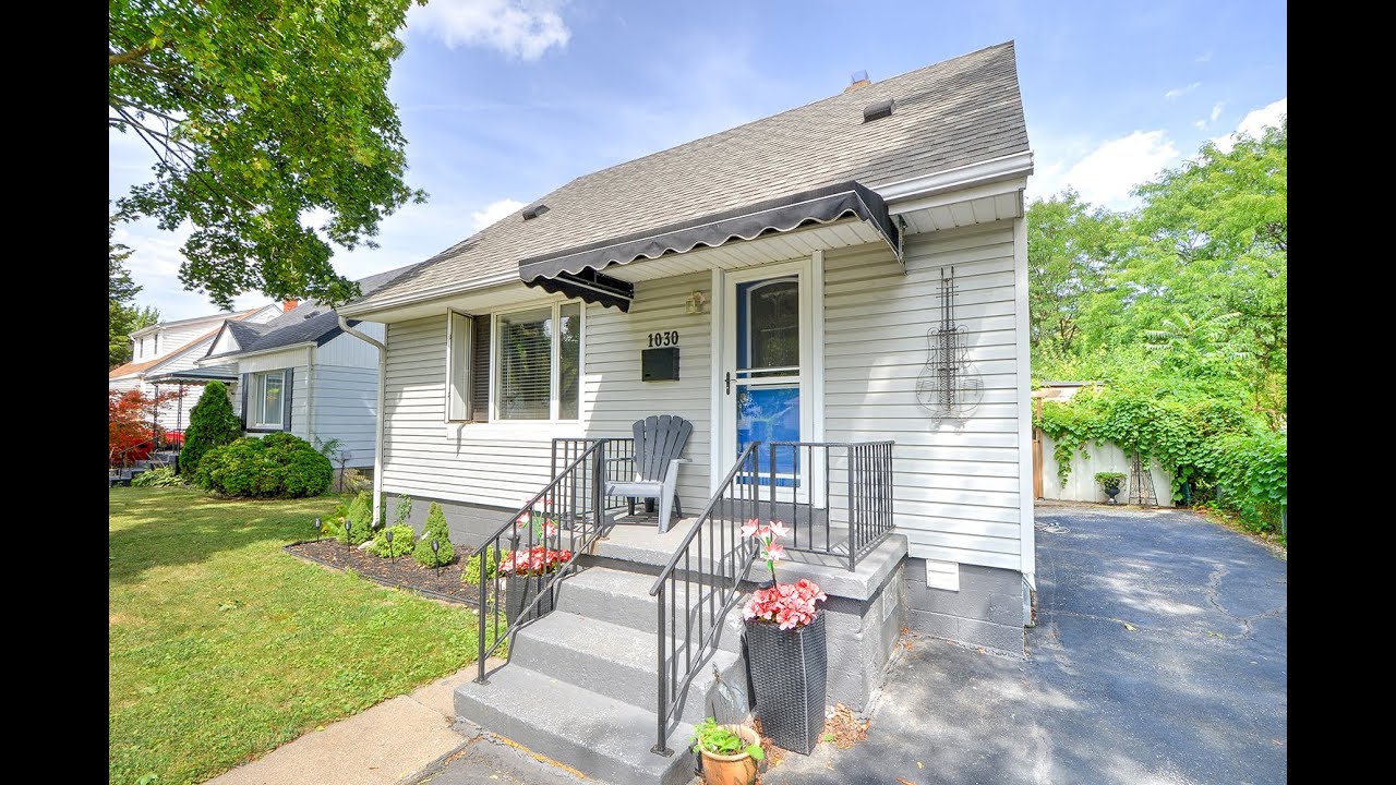 1030 Merritt Dr, Windsor | Peter Crump, Bob Pedler Real Estate