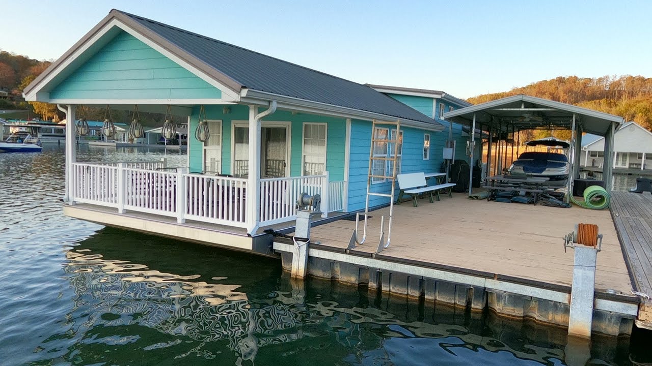 17 x 46 Floating Cabin (Approx 924sqft - 4 Bed/2 Bath) w/Dock & Boat Slip on Norris Lake TN - SOLD!