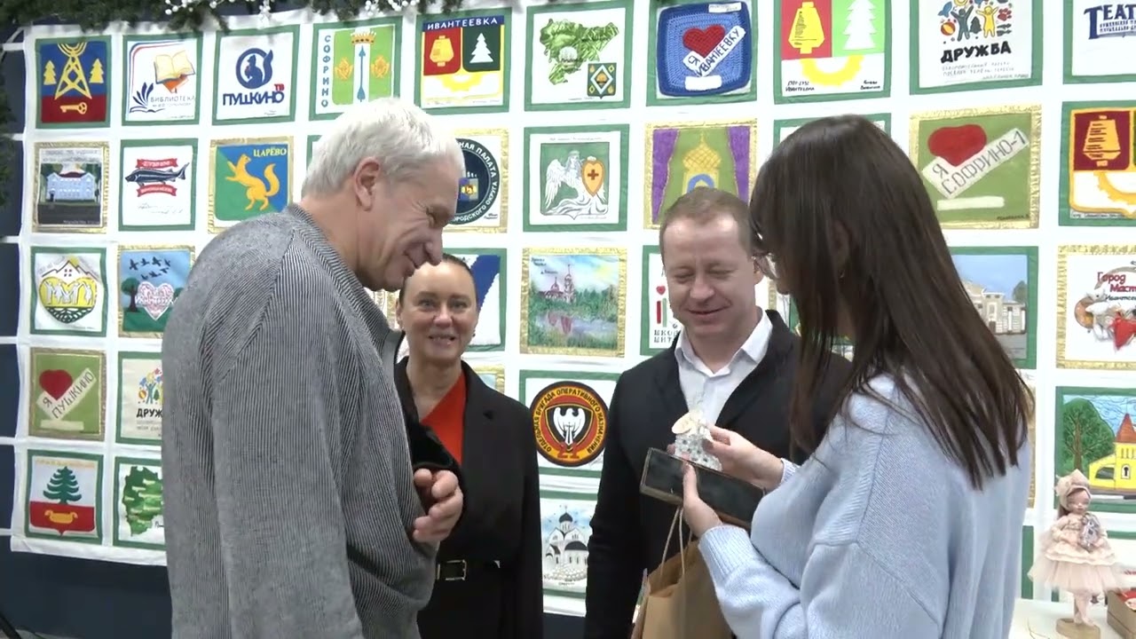 Уникальное панно представили на юбилейном дизайн-маркете «Город мастеров»