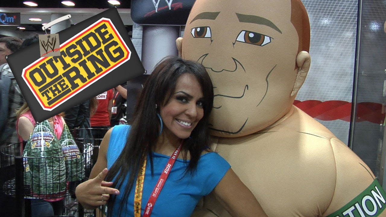Outside the Ring - Superstars and Divas take over Comic-Con - Episode 14