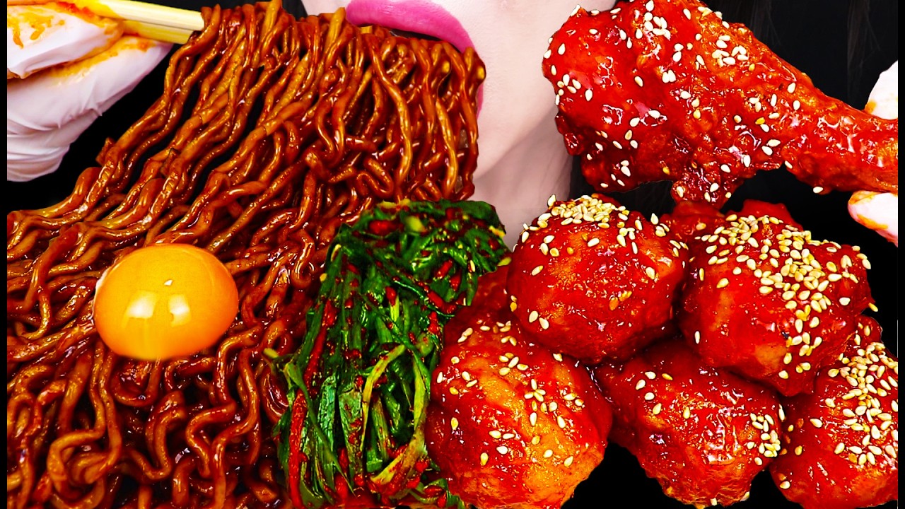 ASMR GIANT FRIED CHICKEN & BLACK BEAN NOODLES 처갓집 양념 치킨 짜파게티 먹방 MUKBANG, EATING