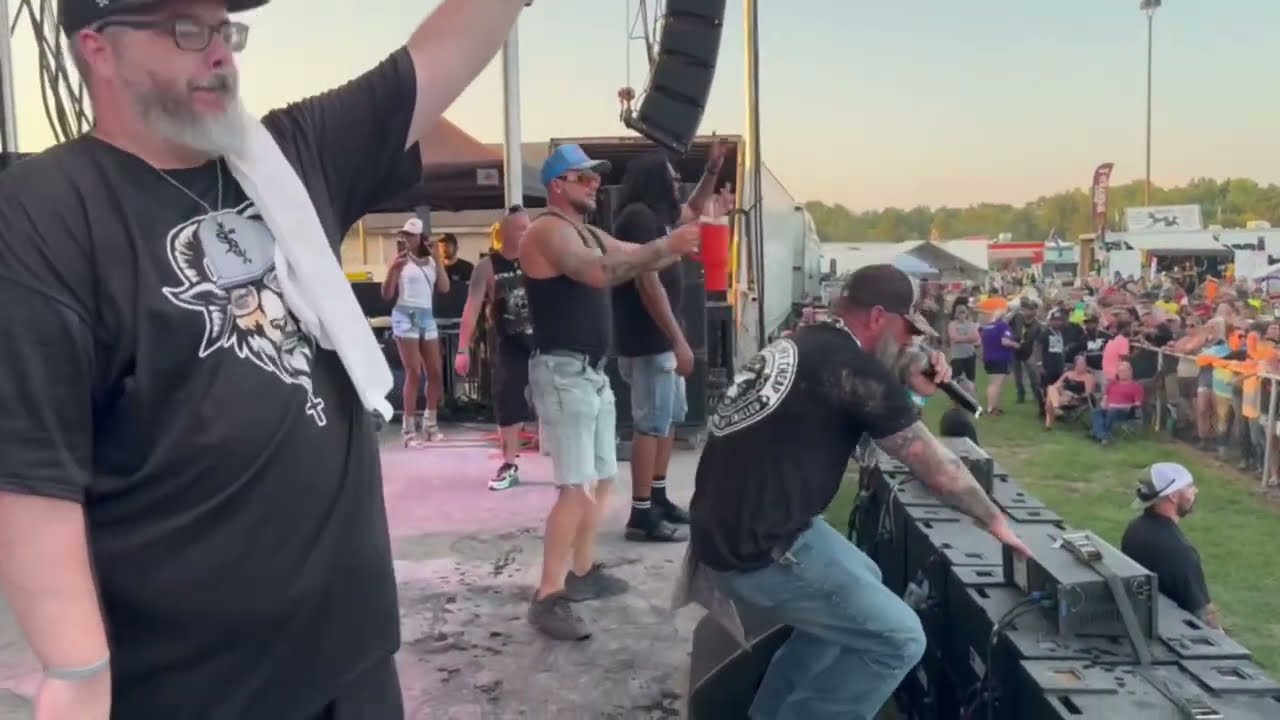 JamWayne - “No Problems” (Live In Taylorville, IL 8/2/24)