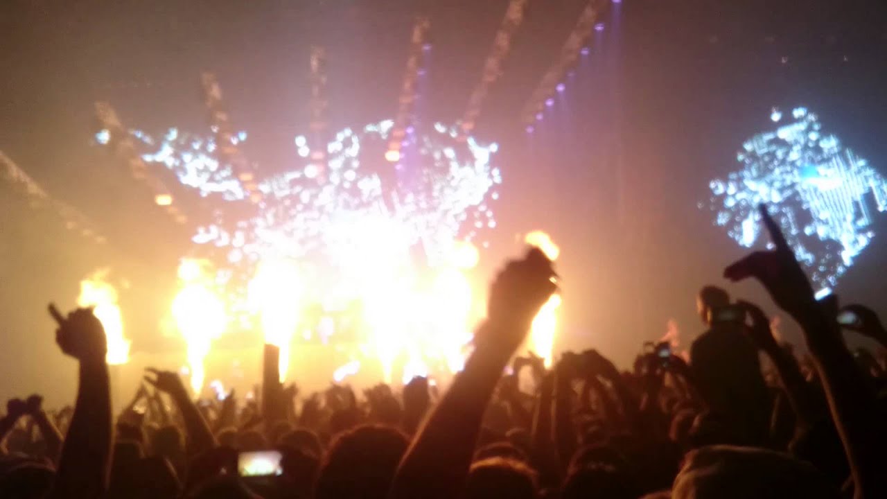 Axwell &Lambda; Ingrosso - Dark River @ Heineken Music Hall
