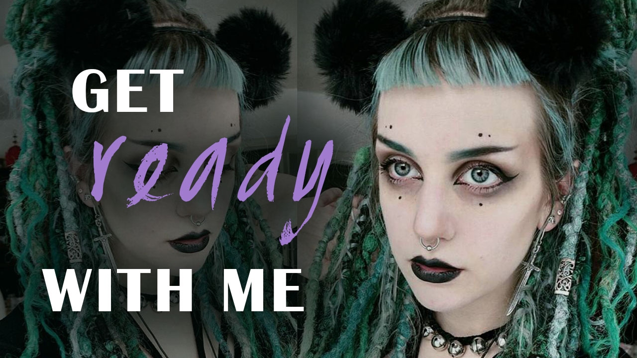 Get Ready With Me - Simple Goth Look | Manic Moth