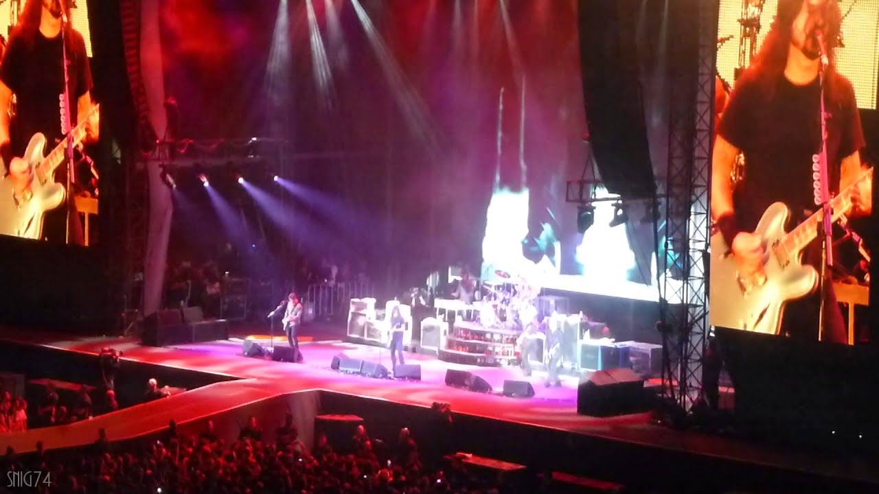 Foo Fighters 01 - Something from Nothing LIVE [HD] Adelaide