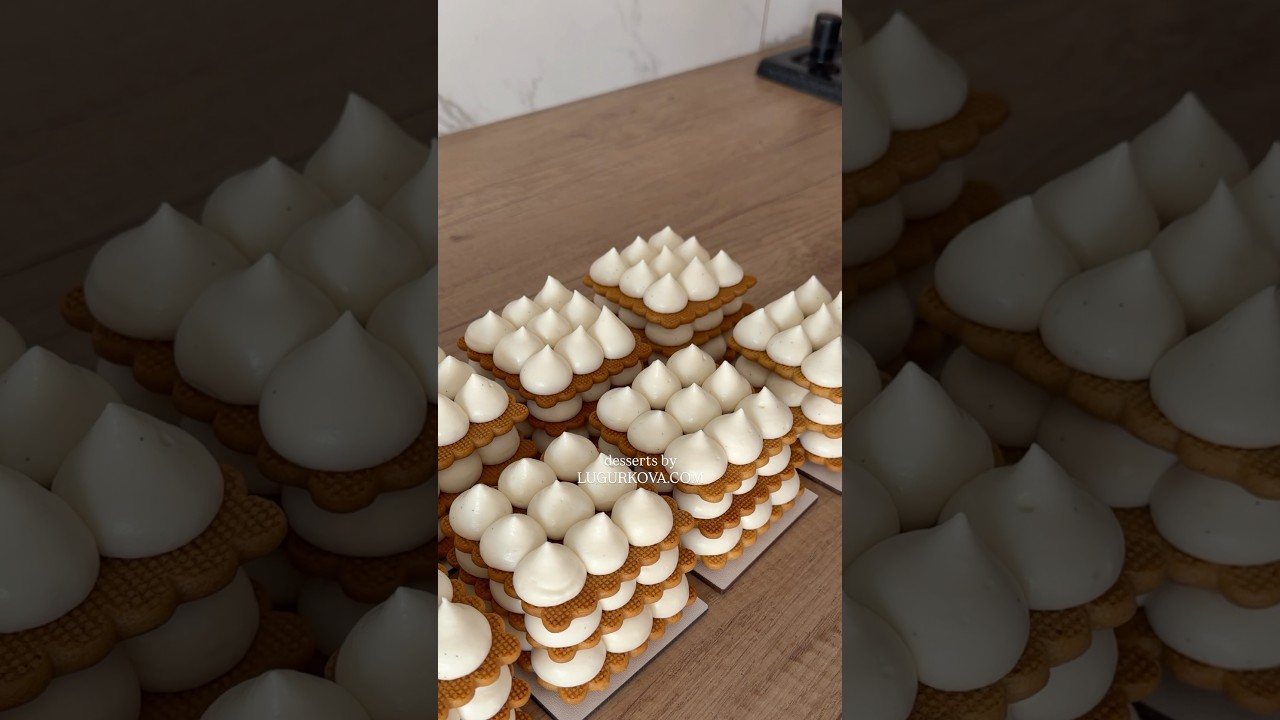 Mini honey cakes ✨