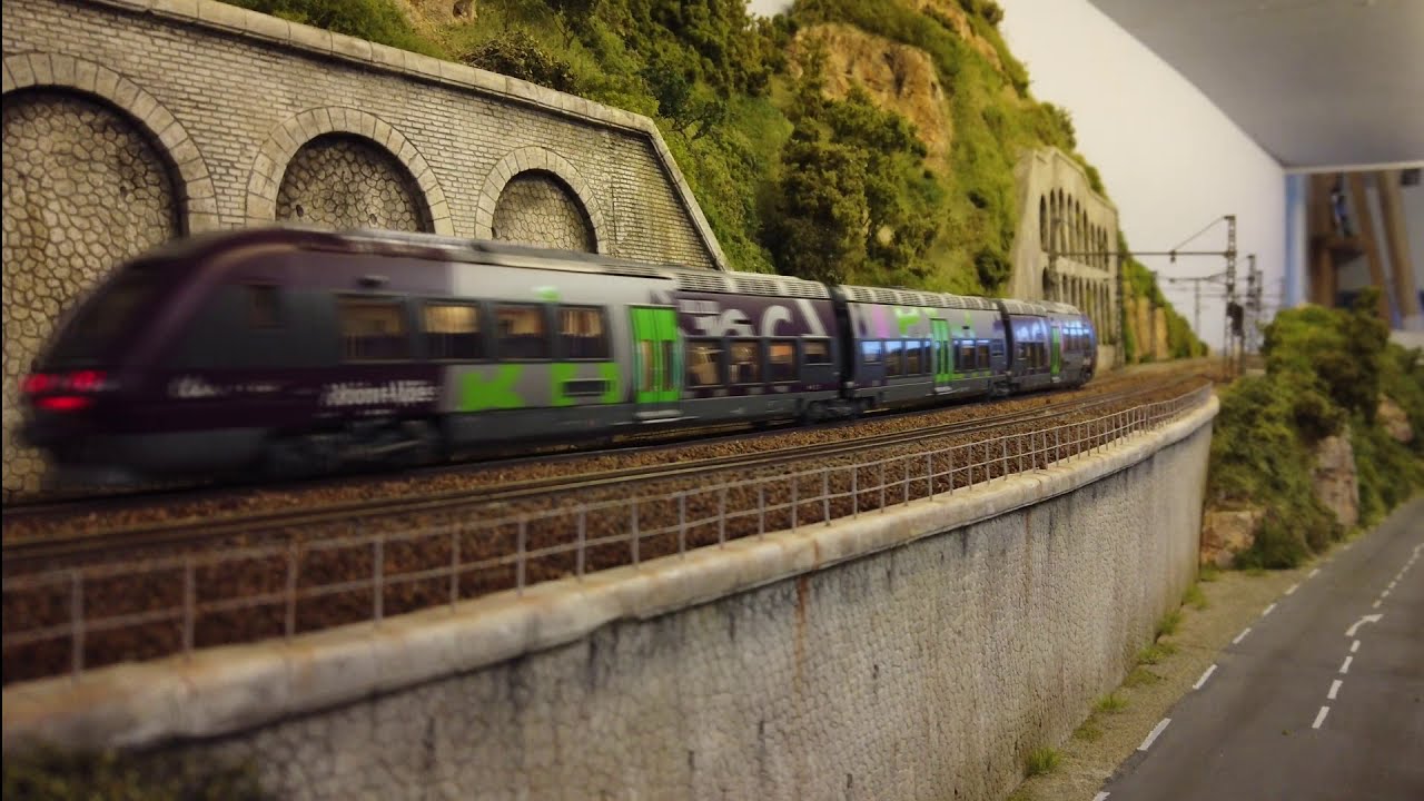 TRAIN HO - AGC RHONE-ALPES LSMODELS (sound)