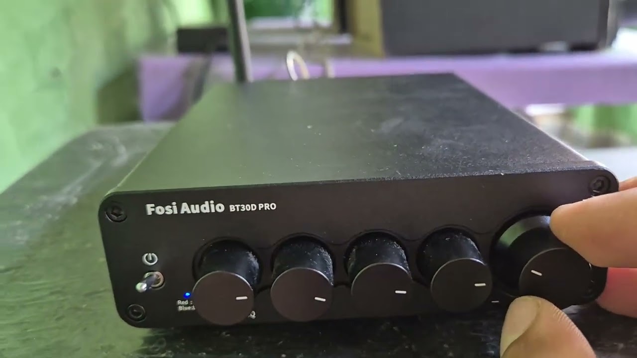 AMPLIFICADOR FOSI AUDIO Bt30pro tocando as caixas da  LG 