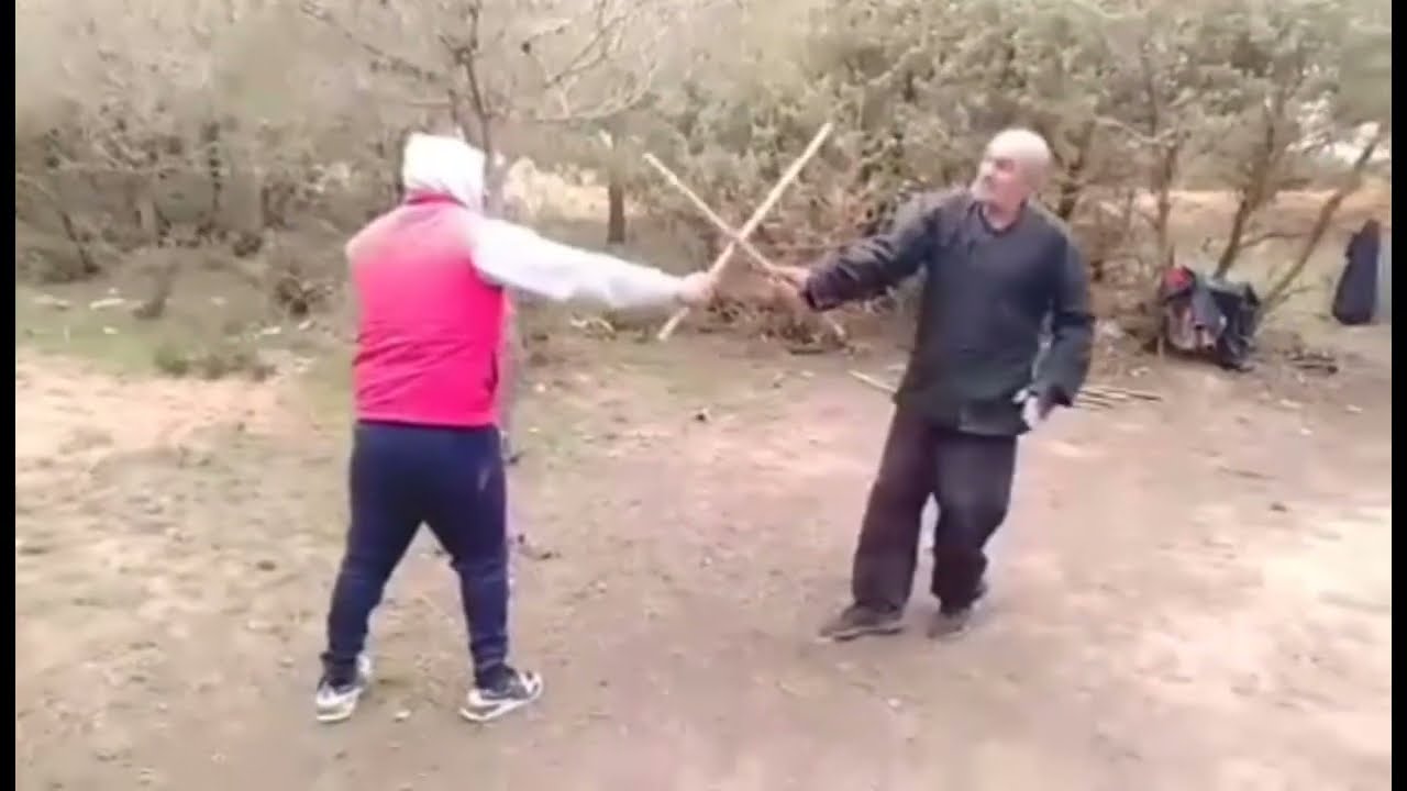 العصا التقليدية مع الشيخ أحمد راشكلو Algérien Traditionnelle Combat Stick